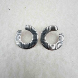 Poni Earrings